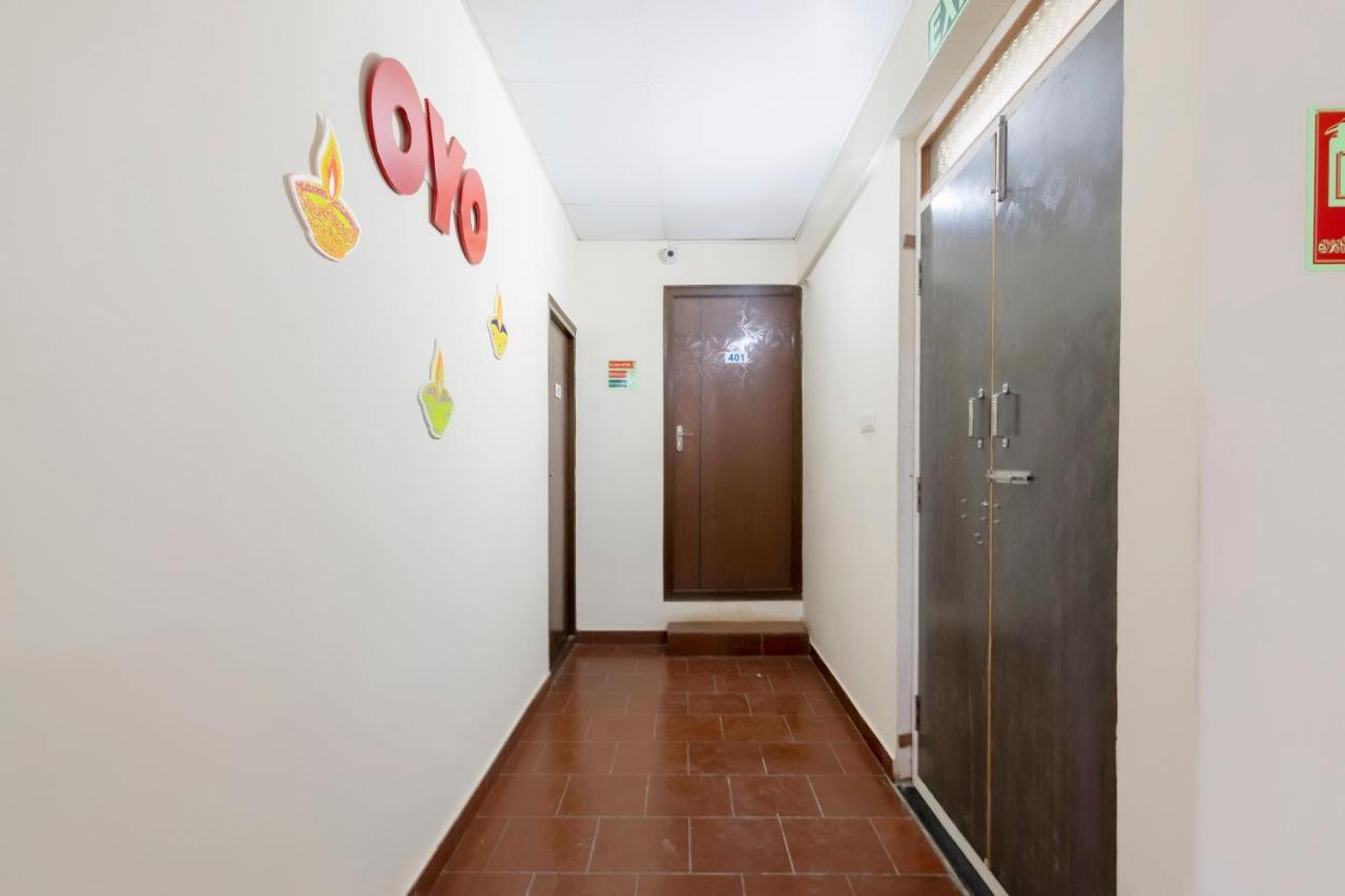 Oyo49073怀特菲尔德舒适酒店 班加罗尔 外观 照片